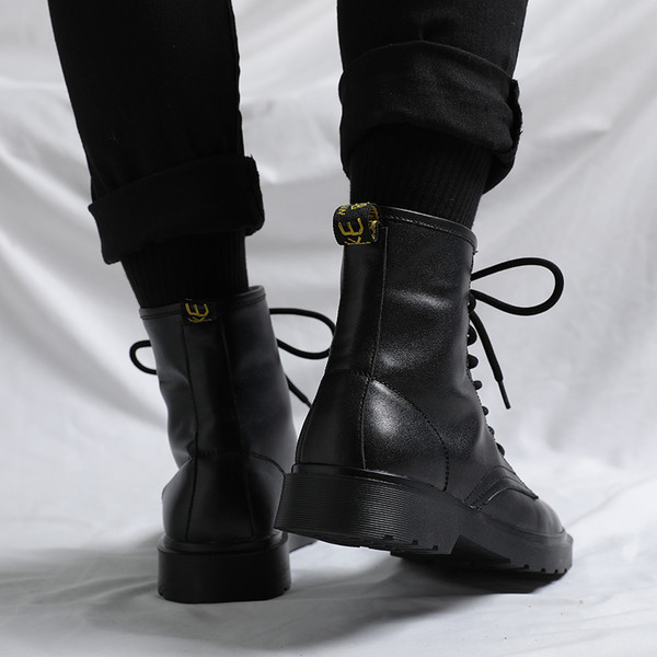 Modern férfi kubai csizma fűzővel