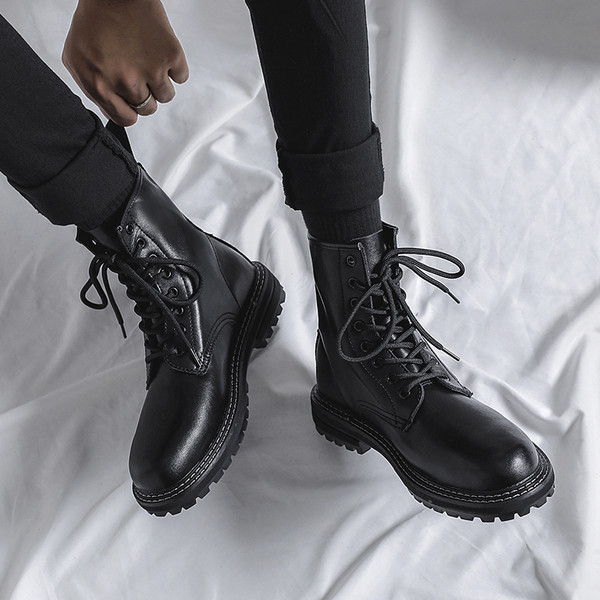 Kubai férfi bőrcsizma fűzővel