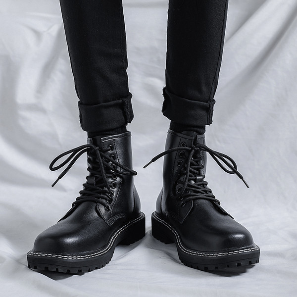 Eko-nahast vabaaja saapad lameda talla ja paeltega