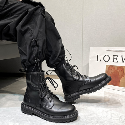 Ανδρικές casual μπότες κατασκευασμένες από faux δέρμα με κορδόνια και επίπεδη σόλα σε μαύρο χρώμα