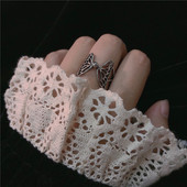 Igapäevane naiste sõrmus liblikaga