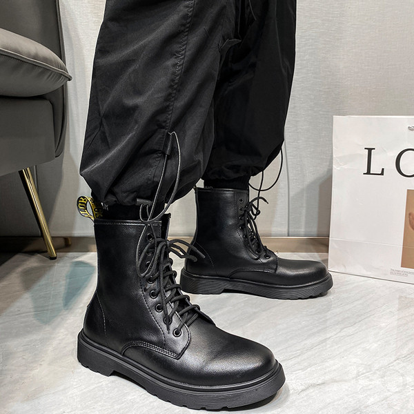 Meeste vabaaja saapad ökonahast lameda talla ja paeltega