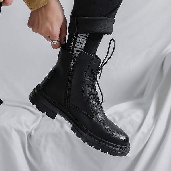 Meeste mustad ökonahast saapad lameda talla ja paeltega