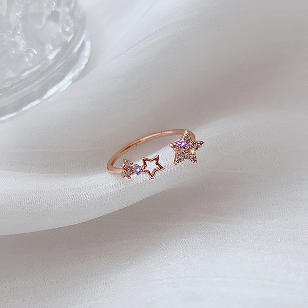 Igapäevane naiste sõrmus tähtedega
