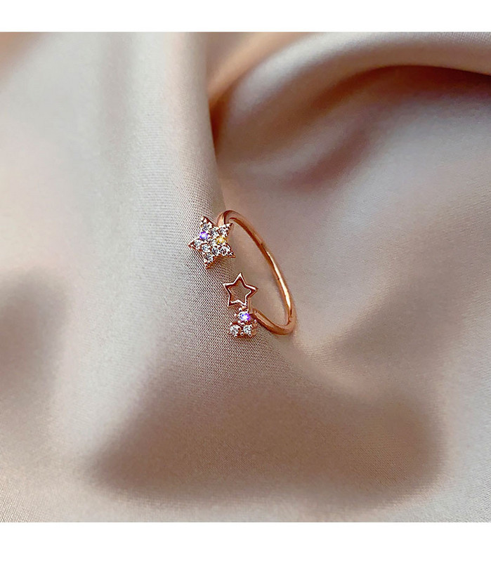 Igapäevane naiste sõrmus tähtedega