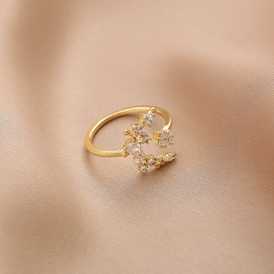 Дамски модерен пръстен с декоративна перла и камъни