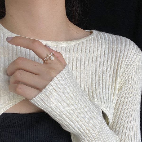 Ежедневен дамски пръстен с декоративни камъти и звезда