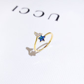 Praegune naiste sõrmus tähe ja dekoratiivkividega