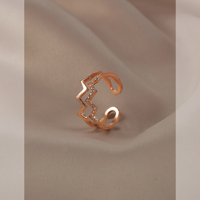 Дамски стилен пръстен с камъни