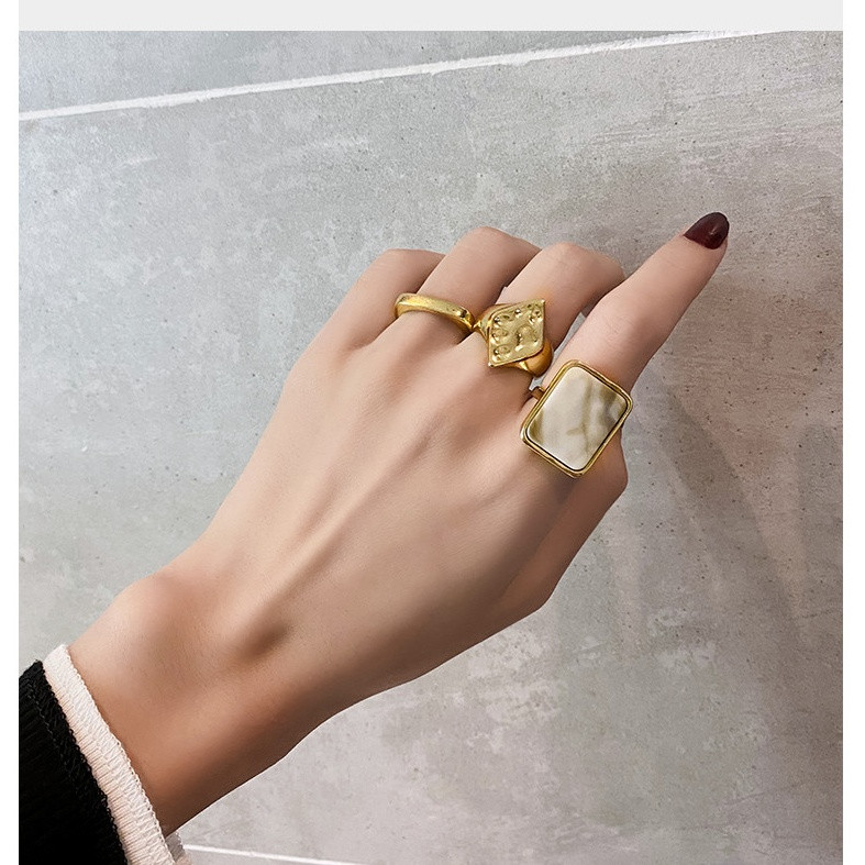 Aktuális női három gyűrűből álló szett sima modell