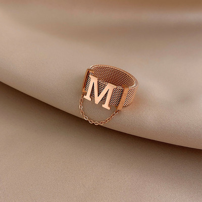 Дамски актуален пръстен с метален елемент