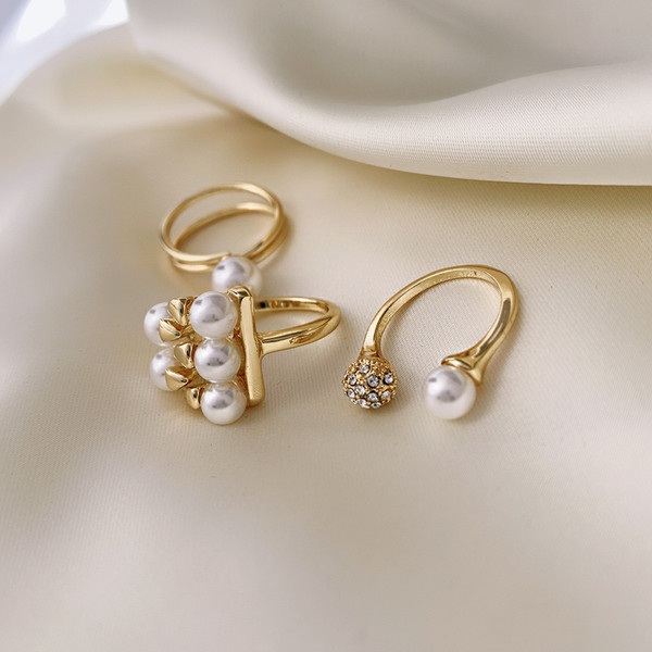 Modern szett három női gyűrűből díszgyöngyökkel