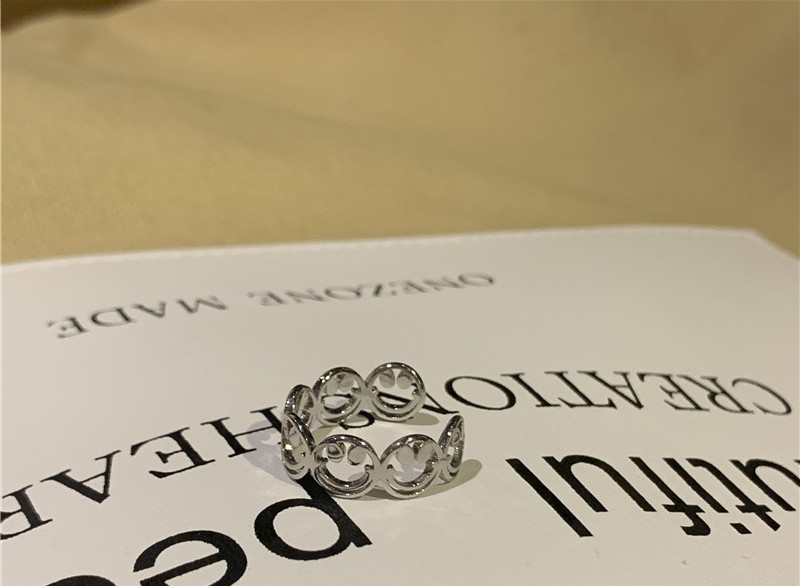 Naiste igapäevane moodne sõrmus