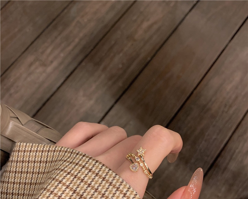 Igapäevane daami sõrmus tähe ja kividega