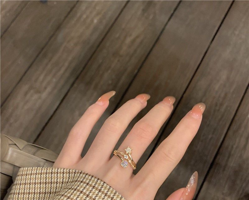 Igapäevane daami sõrmus tähe ja kividega