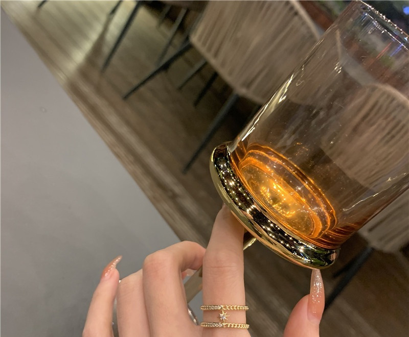 Női modern gyűrűs széles modell csillaggal