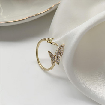 Γυναικείο μοντέρνο δαχτυλίδι με πεταλούδες και διακοσμητικές πέτρες
