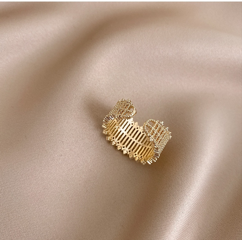 Μοντέρνο γυναικείο δαχτυλίδι κλασικό μοντέλο