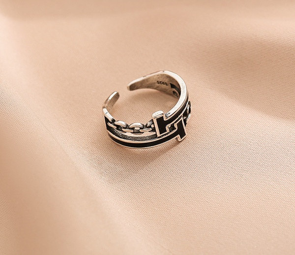 Široki model ženskog prstena