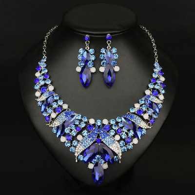 Naiste kividega kaelakee ja kõrvarõngaste komplekt