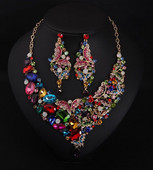 Naiste kivide ja kõrvarõngastega kaelakee komplekt