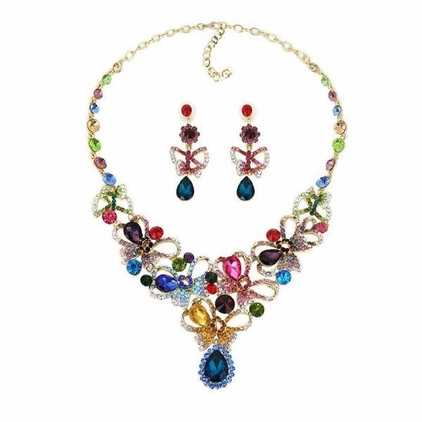 Moderan ženski set ogrlica i naušnice