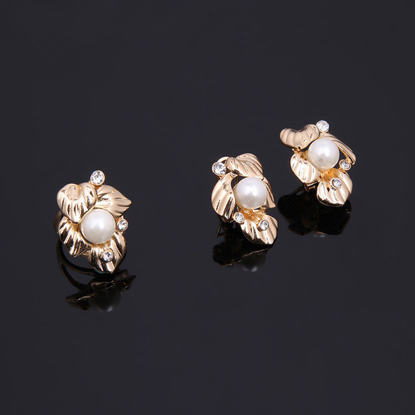 Divatos karkötő gyűrűs nyaklánc és fülbevaló készlet