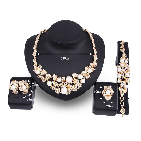 Divatos karkötő gyűrűs nyaklánc és fülbevaló készlet