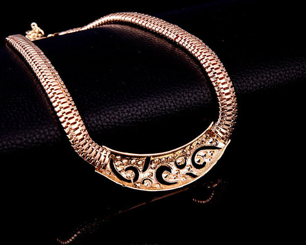 Praegune naiste komplekt kaelakee kõrvarõngad käevõru ja sõrmus