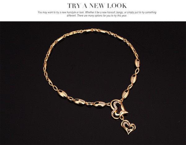 Moodne komplekt käevõru-sõrmuskõrvarõngaste ja südametega kaelakeega