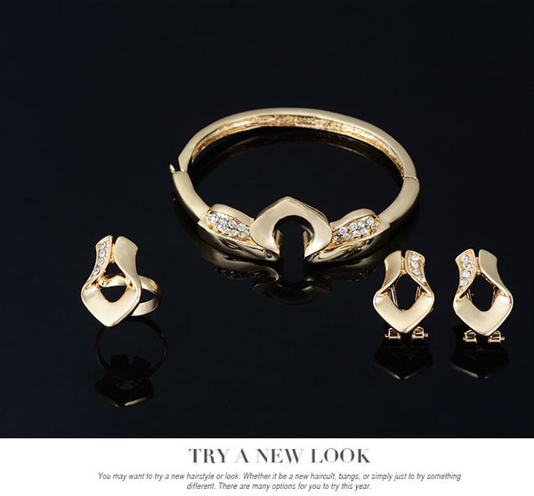 Elegáns gyűrűs fülbevaló nyaklánc és karkötő készlet