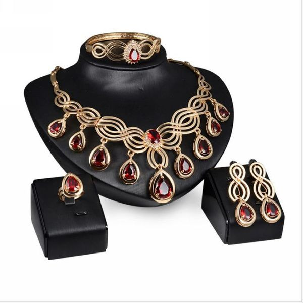 Stílusos karkötő nyaklánc gyűrű és fülbevaló kövekkel