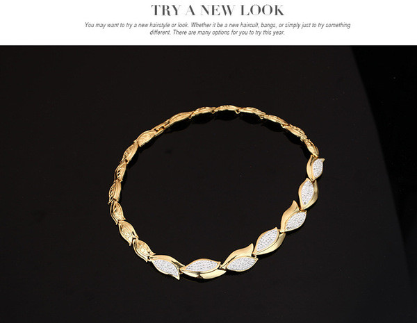 Naiste elegantne kaelakee kõrvarõngaste käevõru ja sõrmuse komplekt