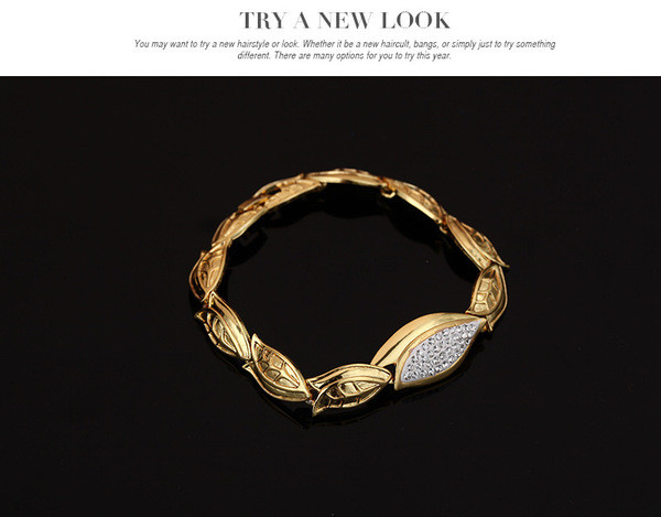 Naiste elegantne kaelakee kõrvarõngaste käevõru ja sõrmuse komplekt