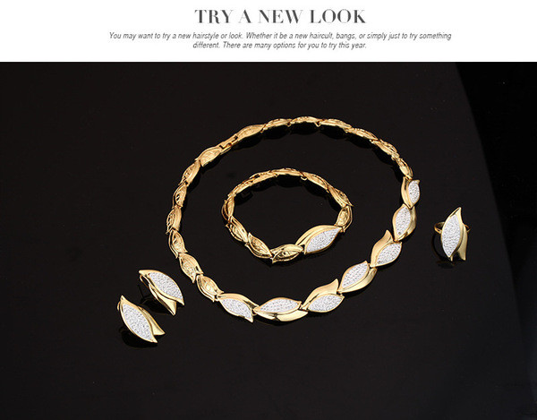 Naiste elegantne kaelakee kõrvarõngaste käevõru ja sõrmuse komplekt