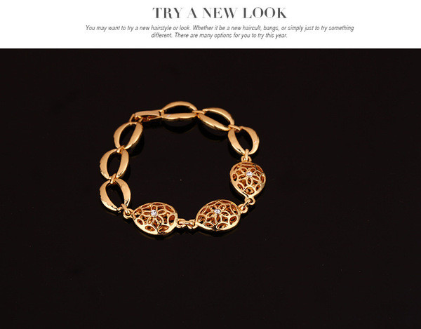 Moodne kaelakee-sõrmuskõrvarõngaste ja käevõru komplekt