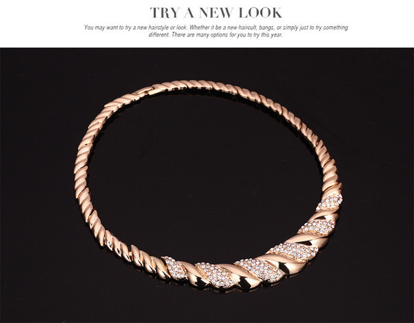 Elegantne naiste komplekt kaelakee käevõru kõrvarõngad ja sõrmus