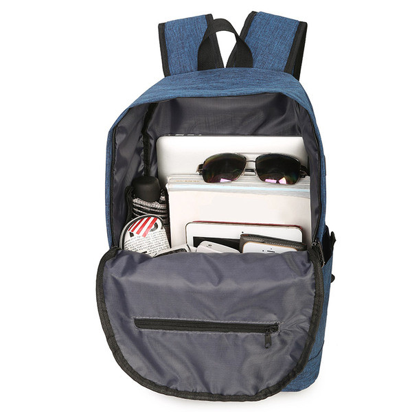 Igapäevane meeste seljakott embleemi ja lukuga