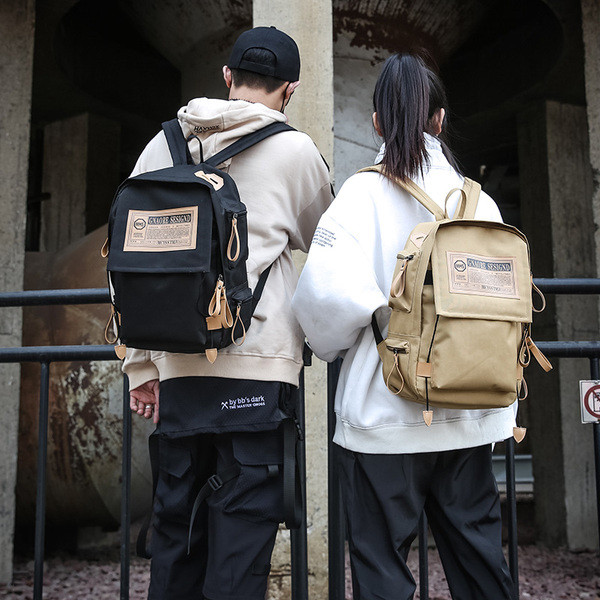 Sport és hétköznapi férfi hátizsák zsebekkel, többféle színben