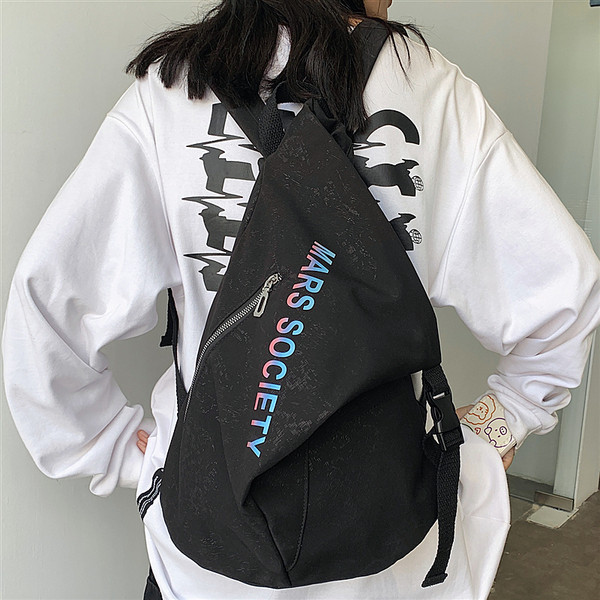 Napi hátizsák felirattal és cipzárral - férfiaknak és nőknek