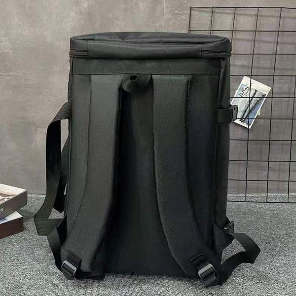 Veliki ruksak unisex model pogodan za putovanja