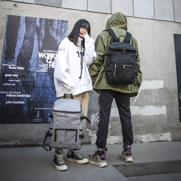 Sport-alkalmi hátizsák utazásra alkalmas zsebekkel