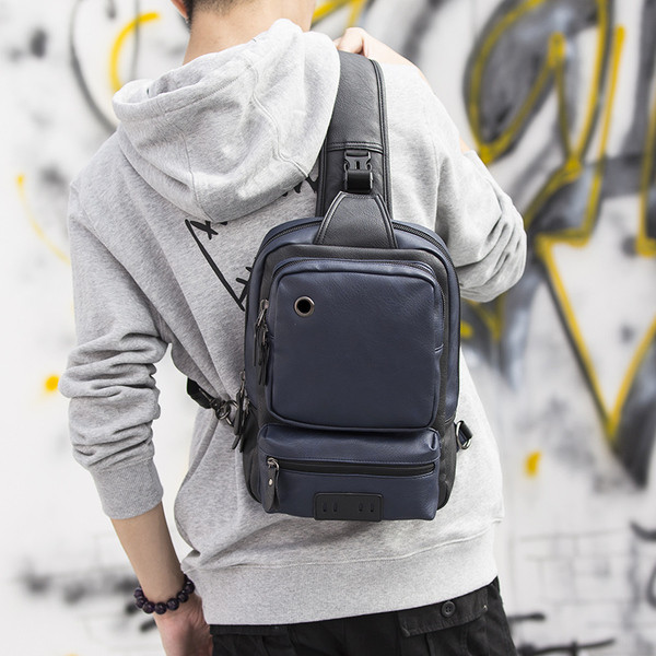 Férfi mindennapi bőr hátizsák cipzárral és első zsebbel