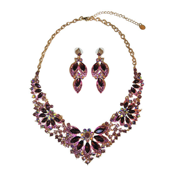 Μοντέρνο σετ κολιέ και σκουλαρίκια με διακοσμητικές πέτρες