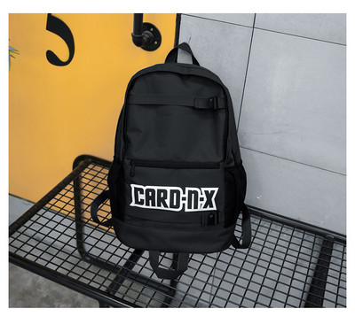 Mindennapi férfi textil hátizsák rátéttel és zsebbel