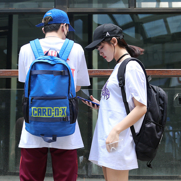 Mindennapi férfi textil hátizsák rátéttel és zsebbel