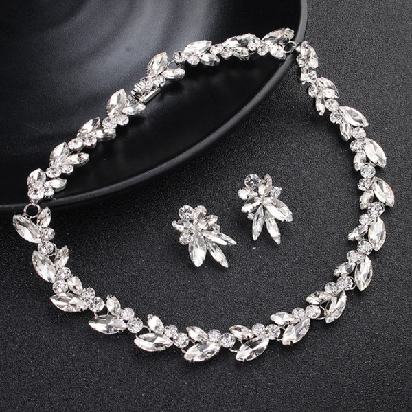 Naprakész női nyaklánc és fülbevaló szett