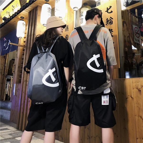 Καθημερινό ανδρικό σακίδιο με απλικέ και φερμουάρ