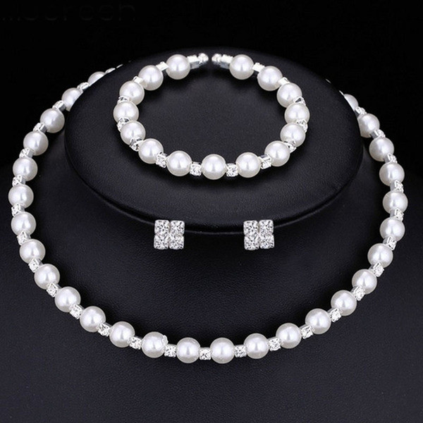 Stiilne kaelakee kõrvarõngaste ja pärlitega käevõru komplekt