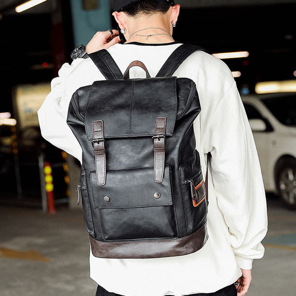 Ανδρικό έκο δερμάτινο σακίδιο με πόρπες και τσέπες